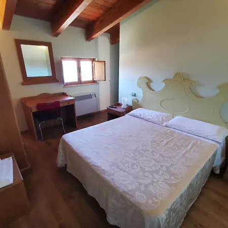 Tardioli Hotel