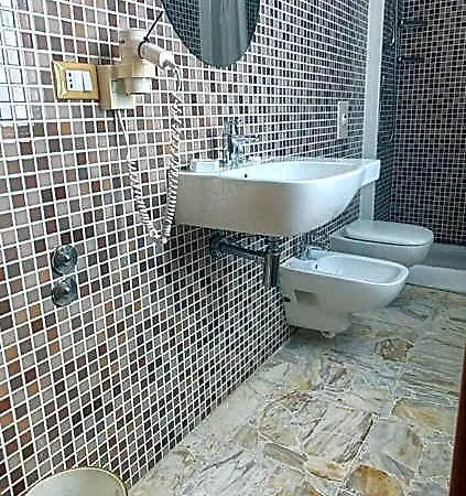 Tardioli Hotel 2*